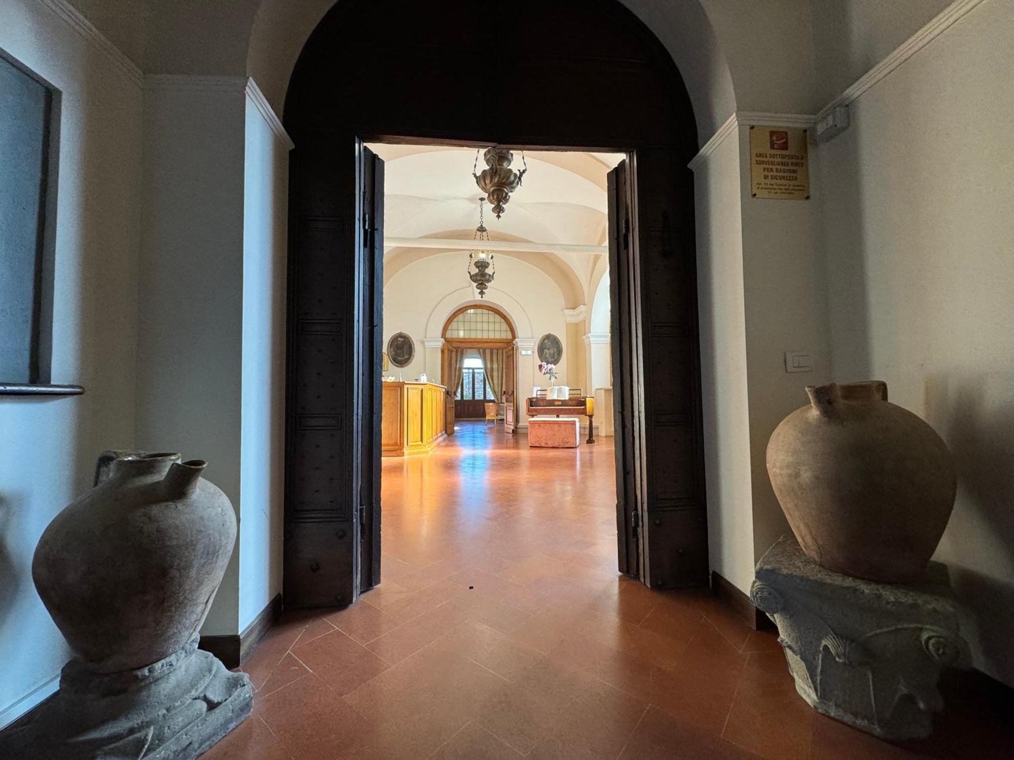 מלון טודי Monastero Ss. Annunziata מראה חיצוני תמונה Entrance to the museum